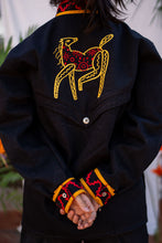 Cargar imagen en el visor de la galería, Chamarra Novillo