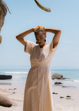 Load image into Gallery viewer, Vestido Protección