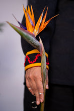 Cargar imagen en el visor de la galería, Chamarra Novillo
