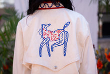 Cargar imagen en el visor de la galería, Chamarra Novillo
