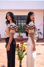 Cargar imagen en el visor de la galería, Blusa Percherona
