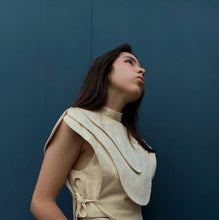 Load image into Gallery viewer, Blusa mantis
