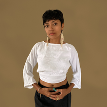 Cargar imagen en el visor de la galería, Blusa Puma
