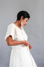 Load image into Gallery viewer, Vestido Protección
